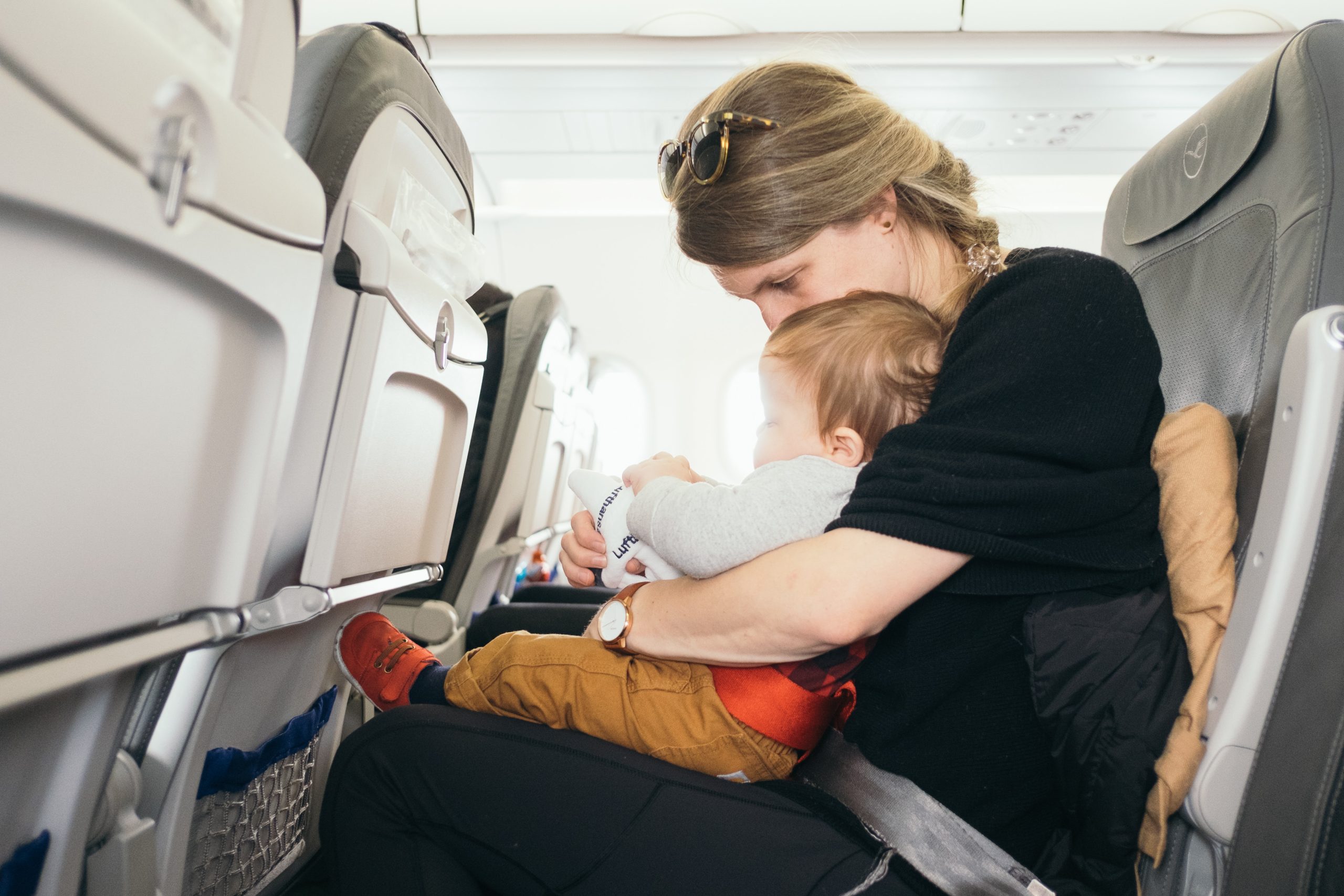 What to take on a Long-Haul Flight for a Toddler